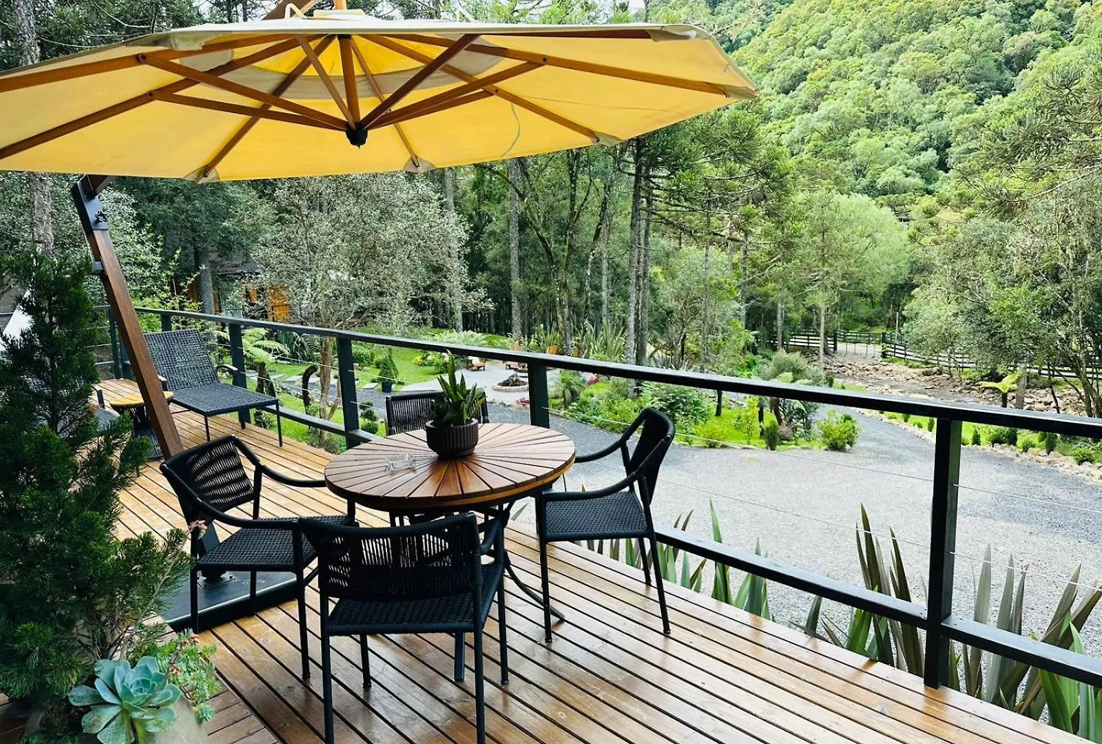 Vale Dos Bugres Eco House- Cabana Das Flores Urubici