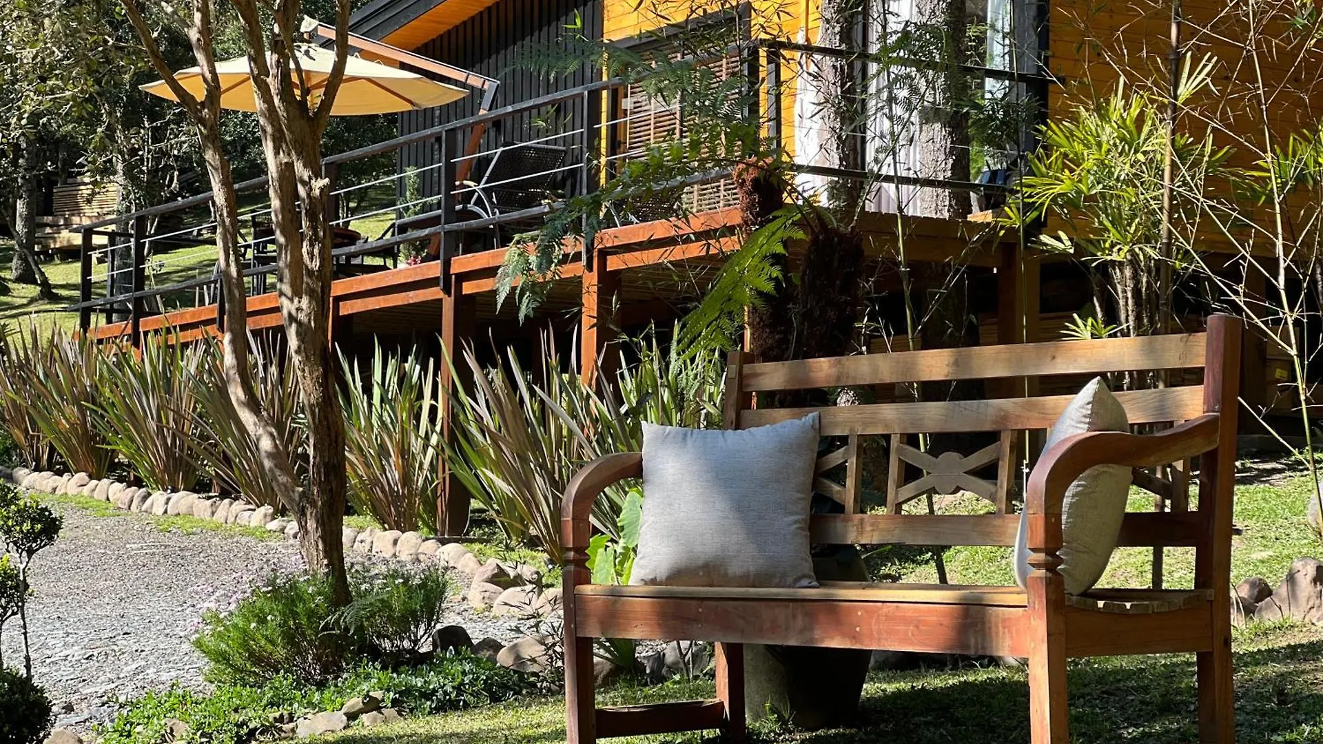 Vale Dos Bugres Eco House- Cabana Das Flores Urubici