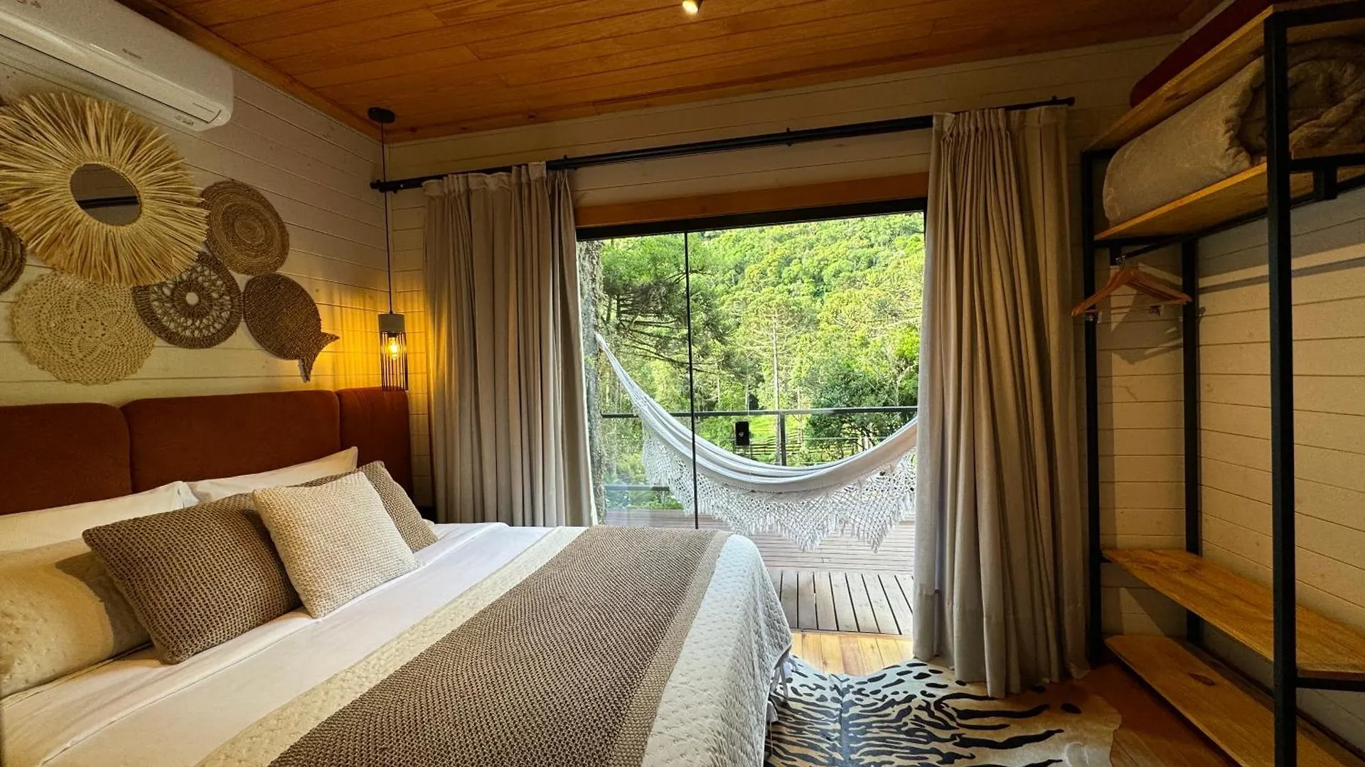 Vale Dos Bugres Eco House- Cabana Das Flores Urubici Lodge
